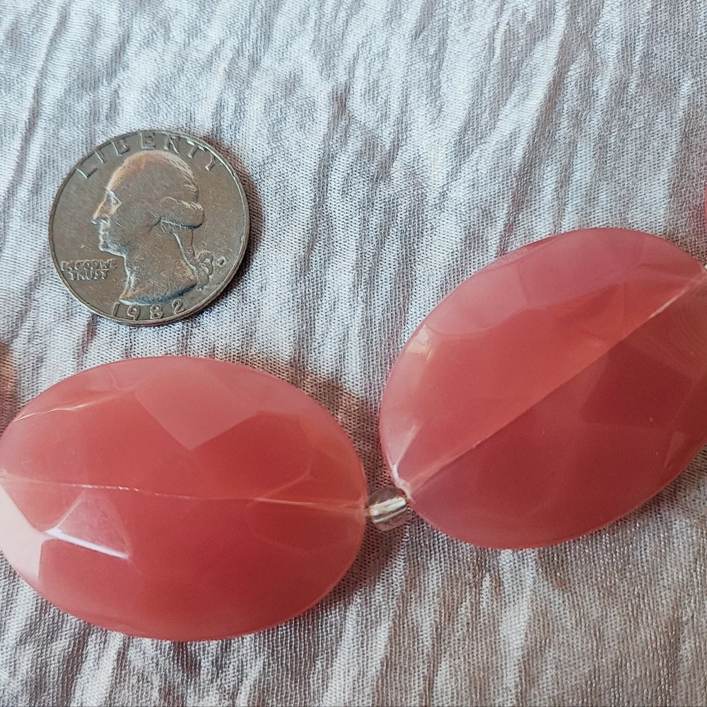 Salmon Color Faceted Translucent Acrylic Lucite Large Oval Flat Bead Necklace